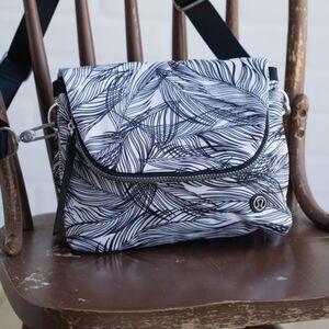 LULULEMON Party Om GUC bag purse